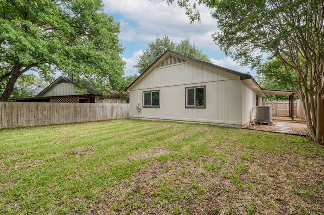 905 Wickfield LN, Austin, TX 78753