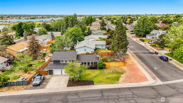 306 Belmont Avenue, Moses Lake, WA 98837