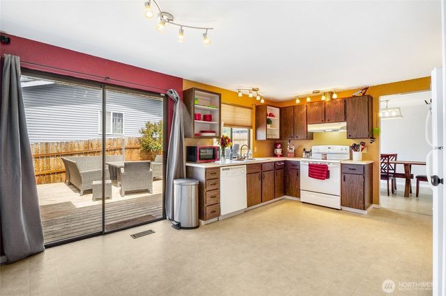 306 Belmont Avenue, Moses Lake, WA 98837