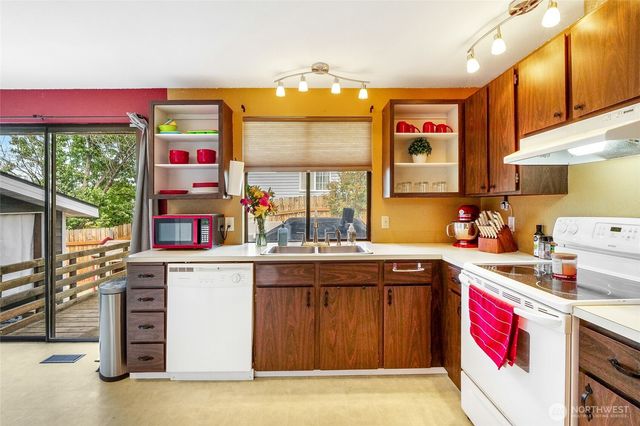 306 Belmont Avenue, Moses Lake, WA 98837
