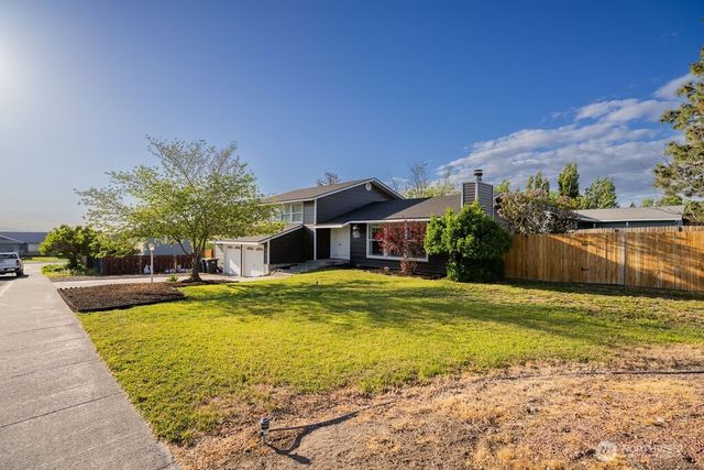 306 Belmont Avenue, Moses Lake, WA 98837