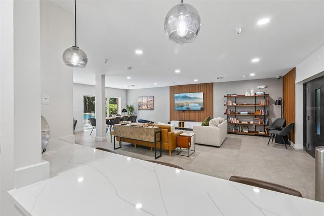 1010 CENTRAL AVENUE 413, St Petersburg, FL 33705