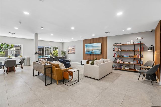 1010 CENTRAL AVENUE 413, St Petersburg, FL 33705