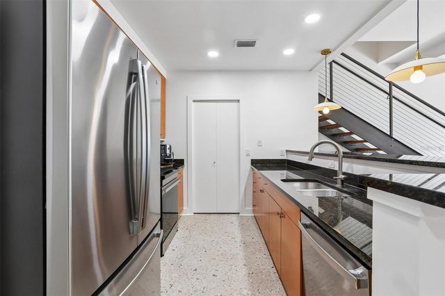 1010 CENTRAL AVENUE 413, St Petersburg, FL 33705