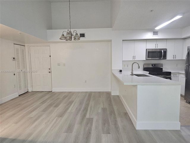 4520 NW 107th Avenue 206-10, Doral, FL 33178