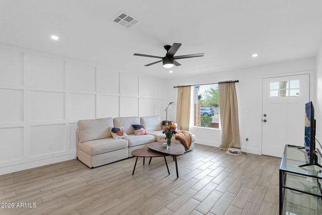 407 E AUBURN Drive, Tempe, AZ 85283