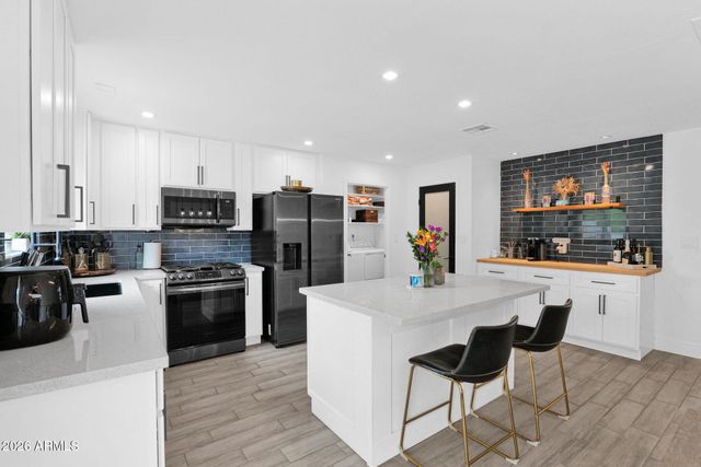 407 E AUBURN Drive, Tempe, AZ 85283