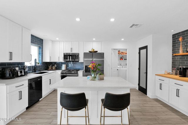 407 E AUBURN Drive, Tempe, AZ 85283