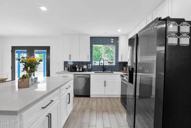 407 E AUBURN Drive, Tempe, AZ 85283