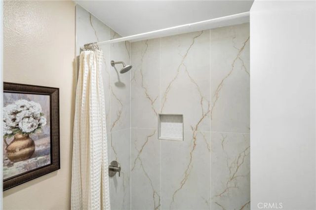 115 Fallingstar, Irvine, CA 92614