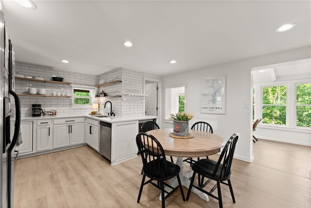 129 McAlister Circle, Townville, SC 29689
