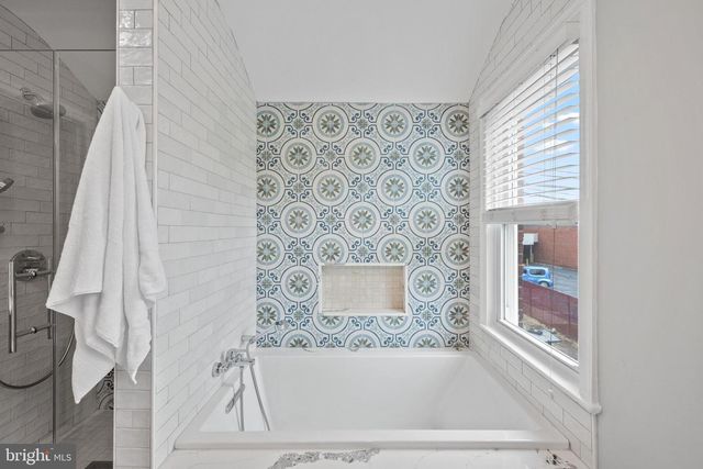 1212 UNDERWOOD ST NW, Washington, DC 20012
