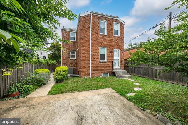 1212 UNDERWOOD ST NW, Washington, DC 20012