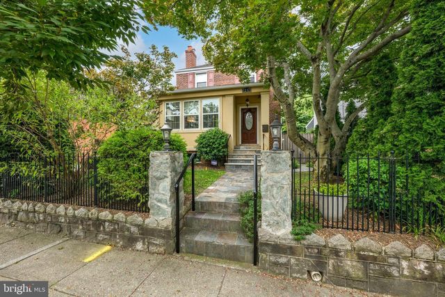 1212 UNDERWOOD ST NW, Washington, DC 20012