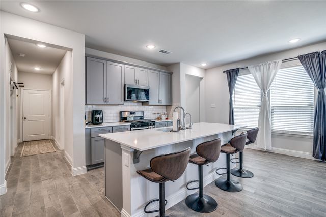 1069 Norias Drive, Forney, TX 75126