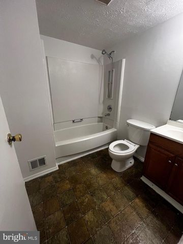 18645 CROSS COUNTRY LN, Gaithersburg, MD 20879