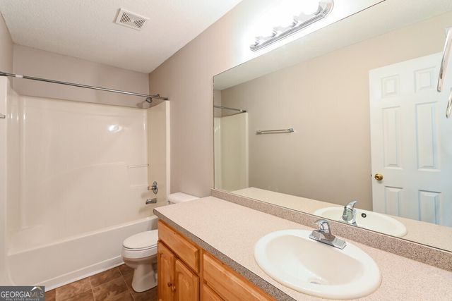 335 Shadetree Lane, Lawrenceville, GA 30044