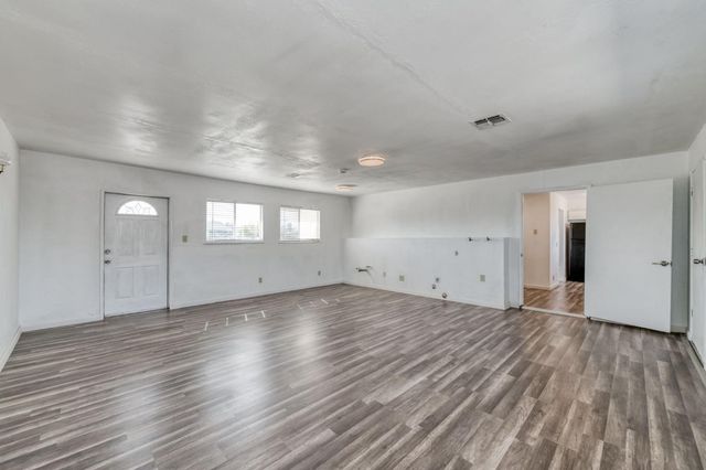 3448 W Peralta Way, Fresno, CA 93722