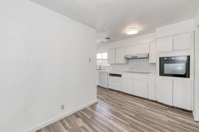 3448 W Peralta Way, Fresno, CA 93722