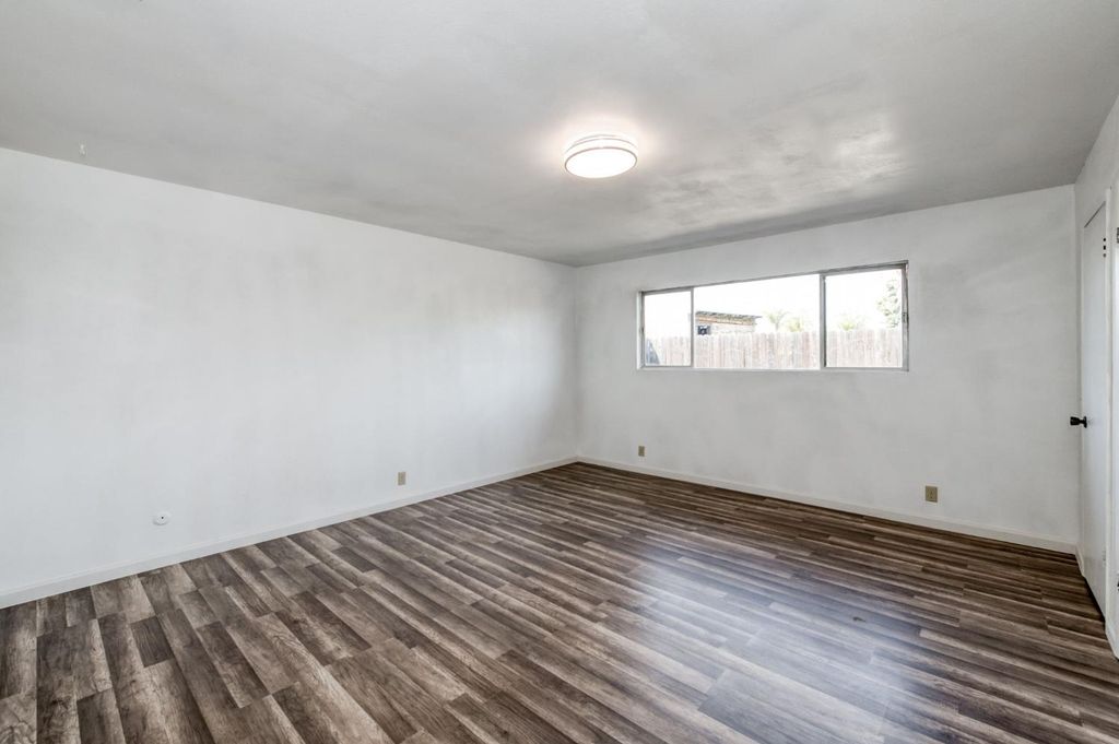 Image 16 of property listing at 3448 W Peralta Way, Fresno, CA 93722