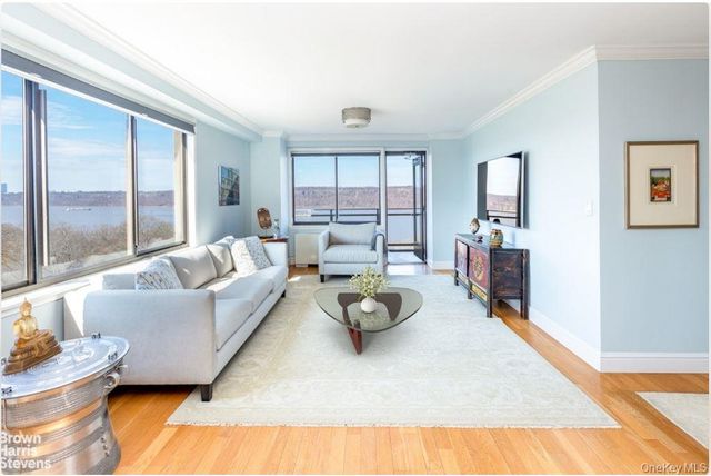 3671 Hudson Manor Terrace 9K, Bronx, NY 10463