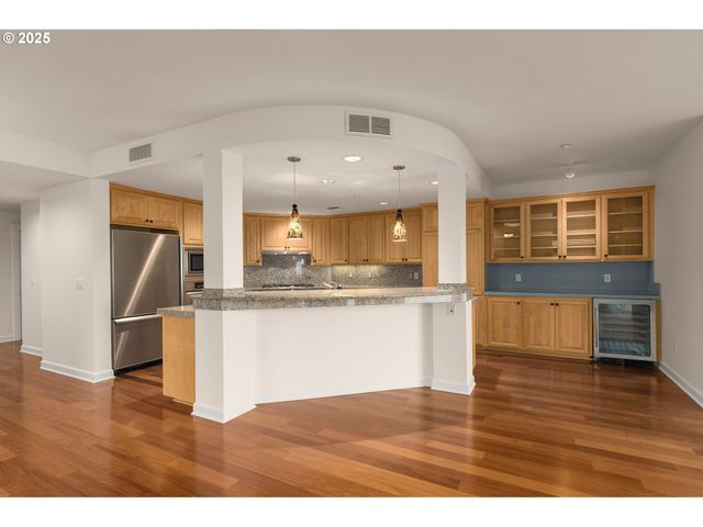 5421 Se SCENIC Ln 200, Vancouver, WA 98661