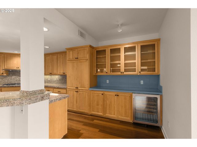 5421 Se SCENIC Ln 200, Vancouver, WA 98661