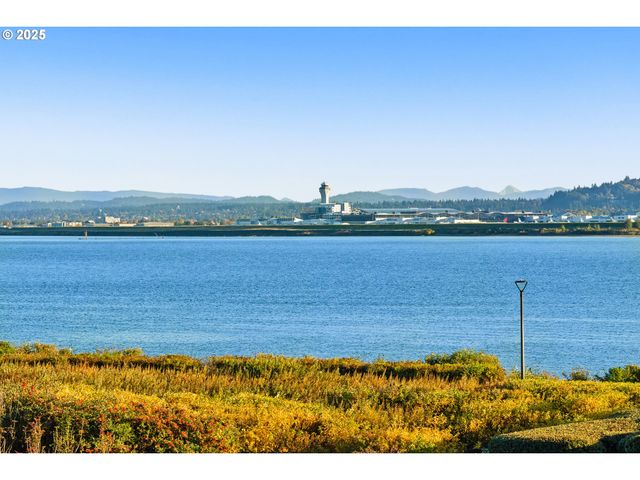 5421 Se SCENIC Ln 200, Vancouver, WA 98661