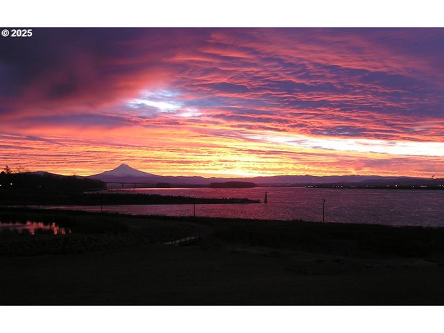 5421 Se SCENIC Ln 200, Vancouver, WA 98661