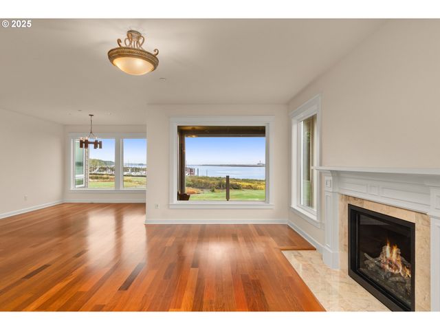 5421 Se SCENIC Ln 200, Vancouver, WA 98661