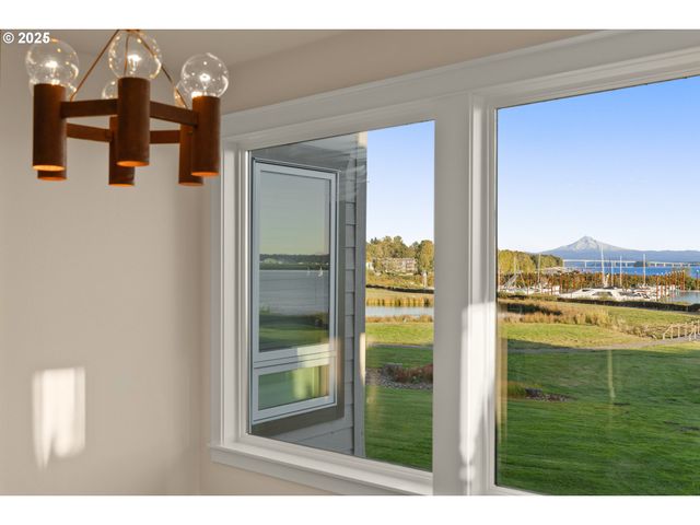 5421 Se SCENIC Ln 200, Vancouver, WA 98661