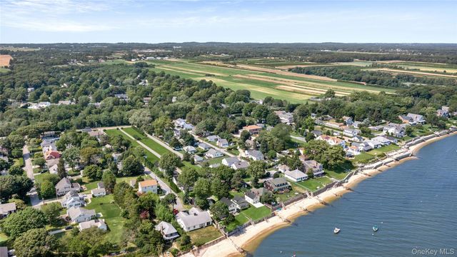 18 Smith Lane, Jamesport, NY 11947