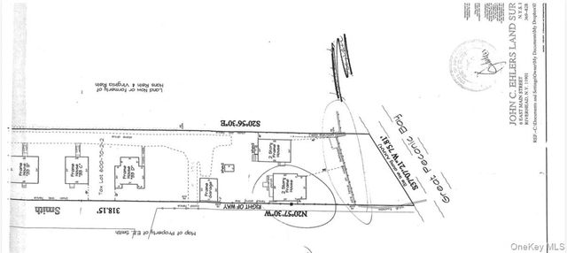 18 Smith Lane, Jamesport, NY 11947