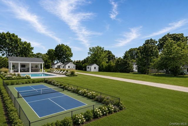 18 Smith Lane, Jamesport, NY 11947