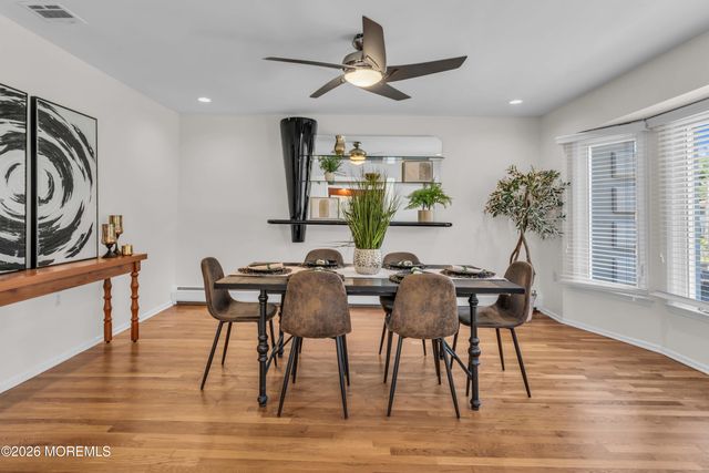 19 Dartmoor Drive, Manalapan, NJ 07726