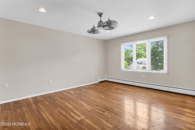 19 Dartmoor Drive, Manalapan, NJ 07726