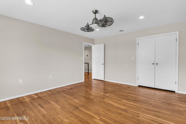 19 Dartmoor Drive, Manalapan, NJ 07726