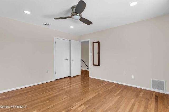 19 Dartmoor Drive, Manalapan, NJ 07726