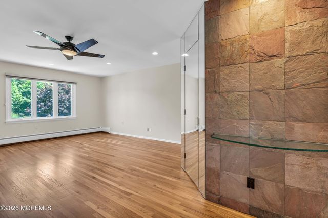 19 Dartmoor Drive, Manalapan, NJ 07726