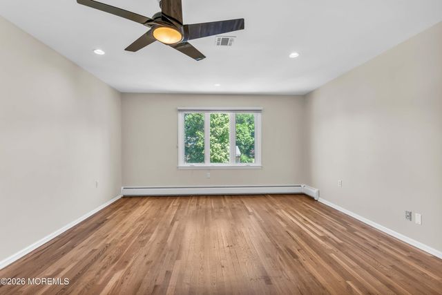 19 Dartmoor Drive, Manalapan, NJ 07726