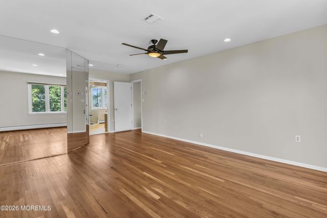 19 Dartmoor Drive, Manalapan, NJ 07726