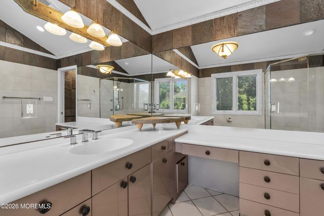 19 Dartmoor Drive, Manalapan, NJ 07726
