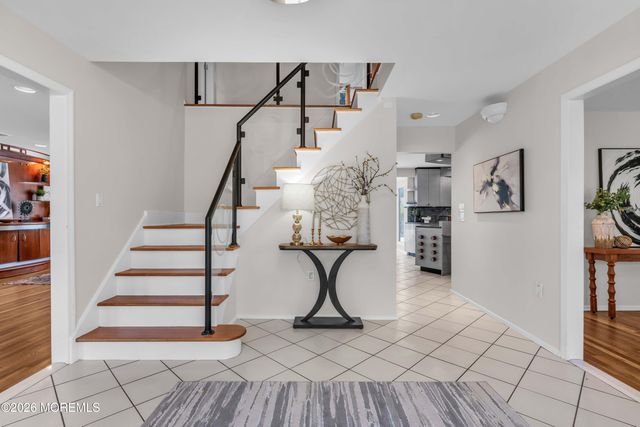 19 Dartmoor Drive, Manalapan, NJ 07726