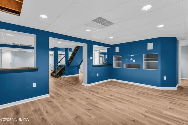 19 Dartmoor Drive, Manalapan, NJ 07726