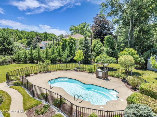 19 Dartmoor Drive, Manalapan, NJ 07726