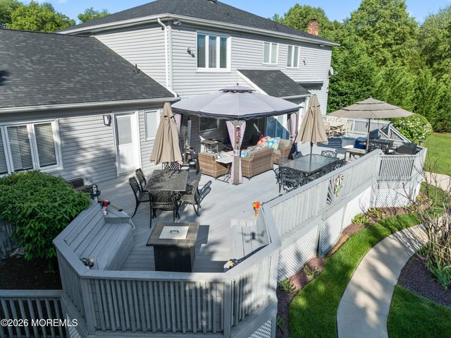 19 Dartmoor Drive, Manalapan, NJ 07726