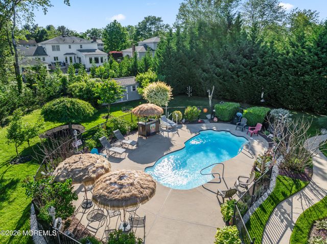 19 Dartmoor Drive, Manalapan, NJ 07726