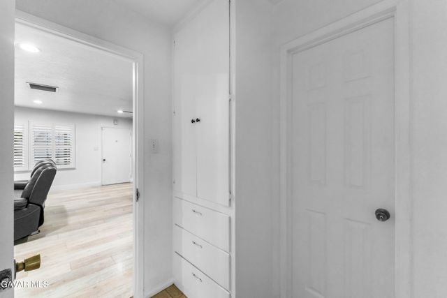 44410 Loneoak Avenue, Lancaster, CA 93534