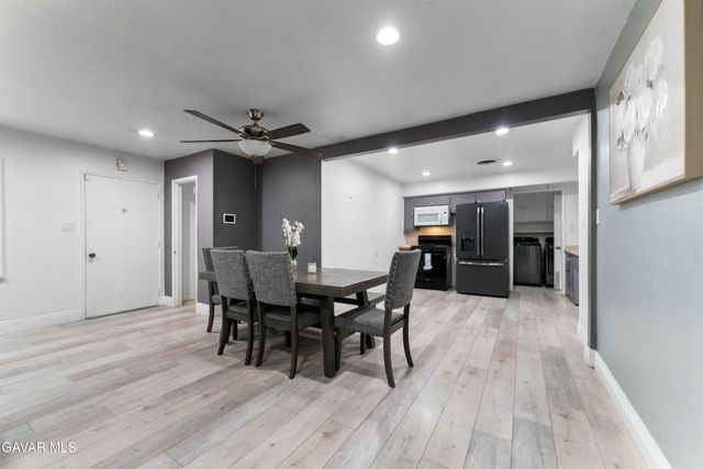 44410 Loneoak Avenue, Lancaster, CA 93534