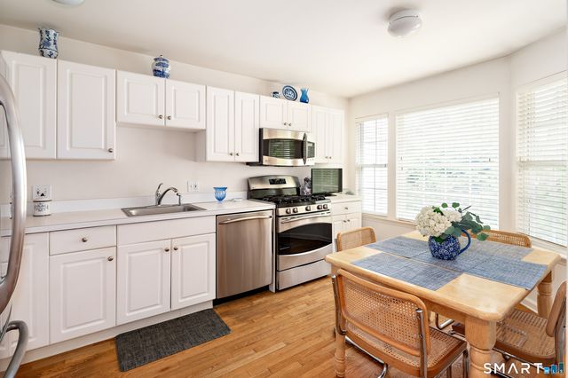 180 Turn Of River Road 1B, Stamford, CT 06905